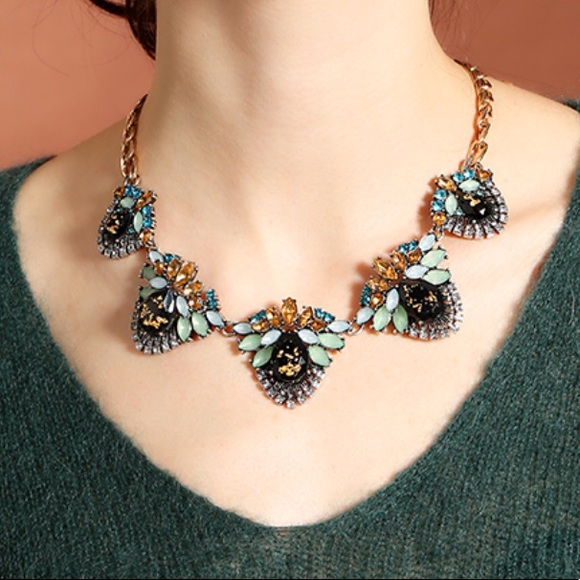 Jewelry - Statement Necklace